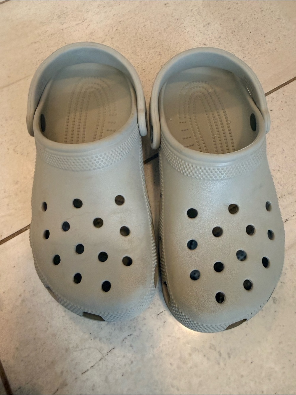 Crocs Men’s 5 Women’s 7